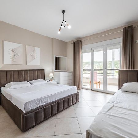 City Center Apartments By Kondo Stays Vlorë Exteriör bild