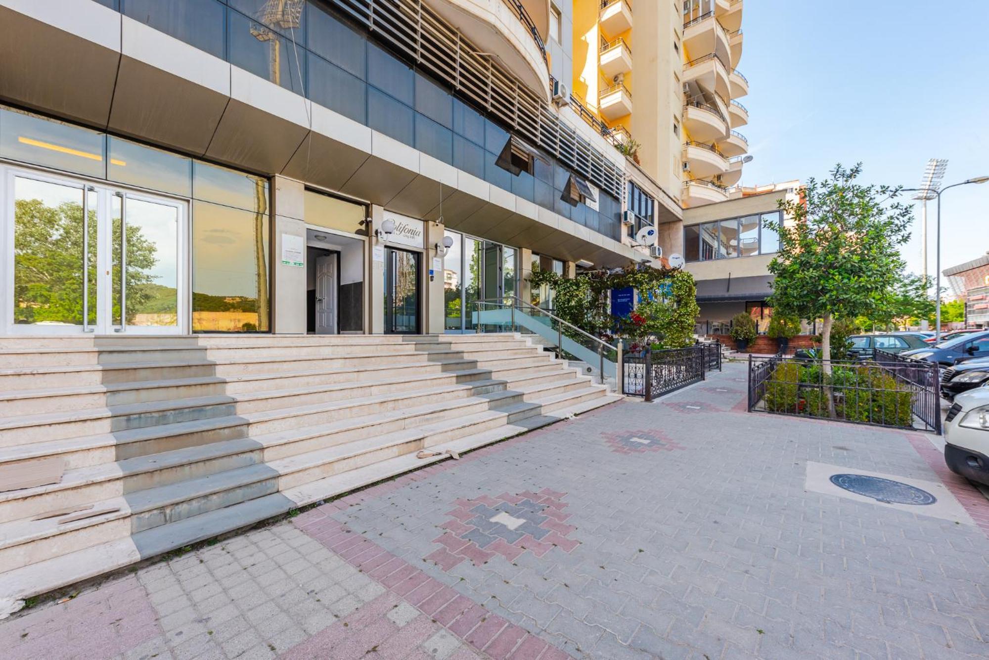 City Center Apartments By Kondo Stays Vlorë Exteriör bild