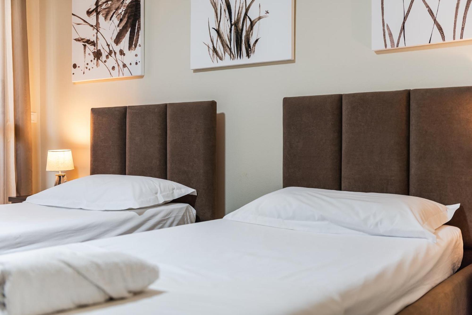 City Center Apartments By Kondo Stays Vlorë Exteriör bild