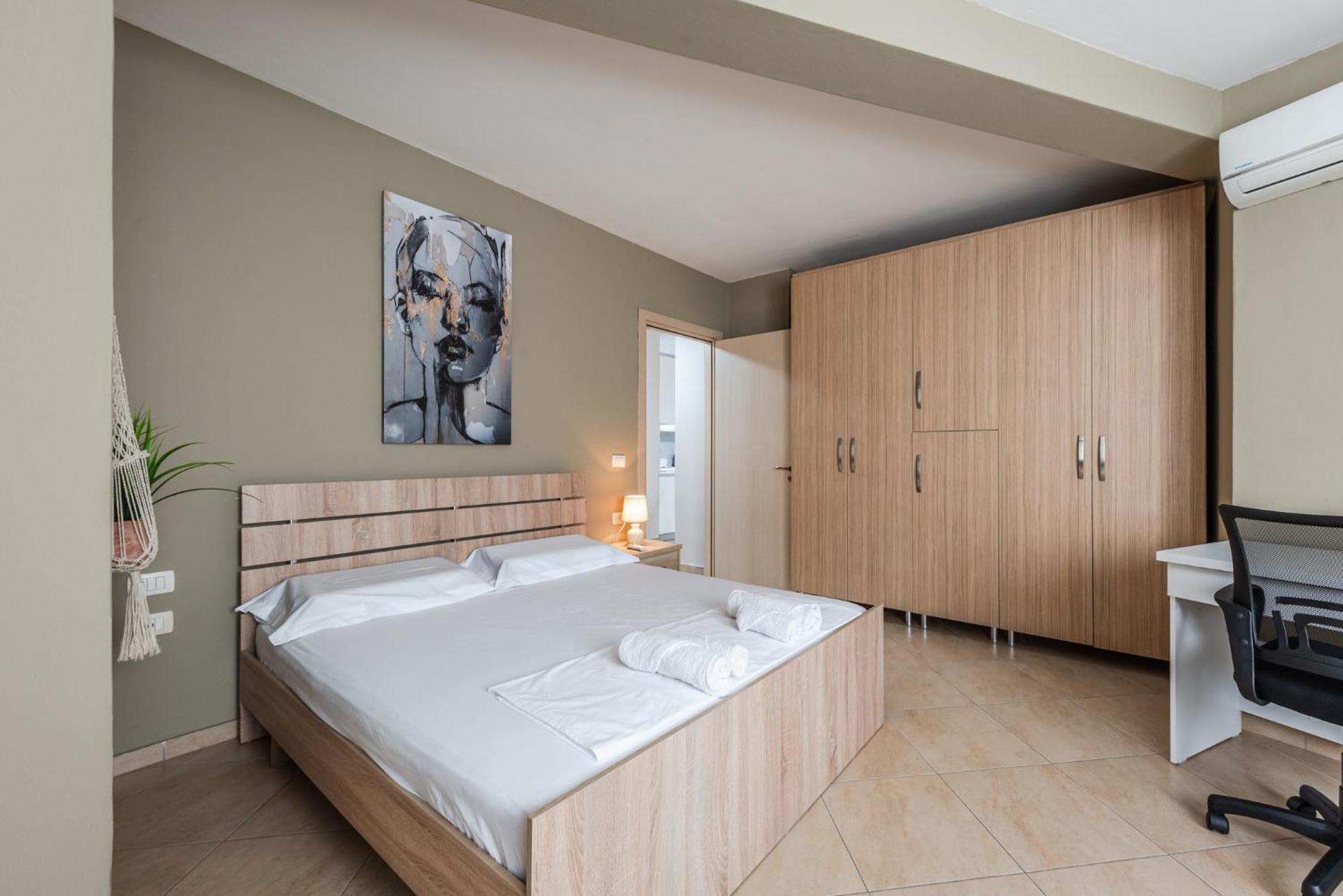 City Center Apartments By Kondo Stays Vlorë Exteriör bild