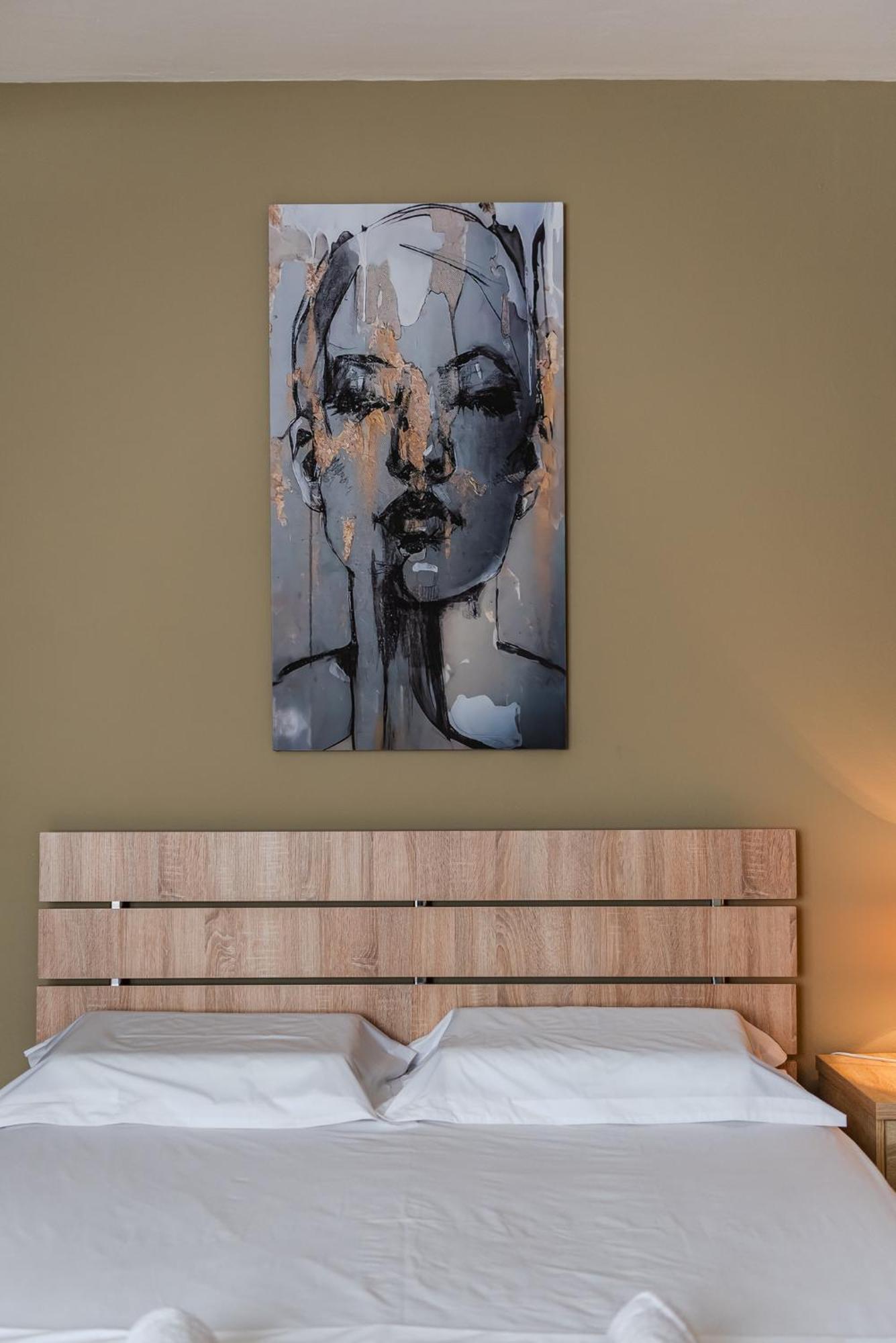 City Center Apartments By Kondo Stays Vlorë Exteriör bild